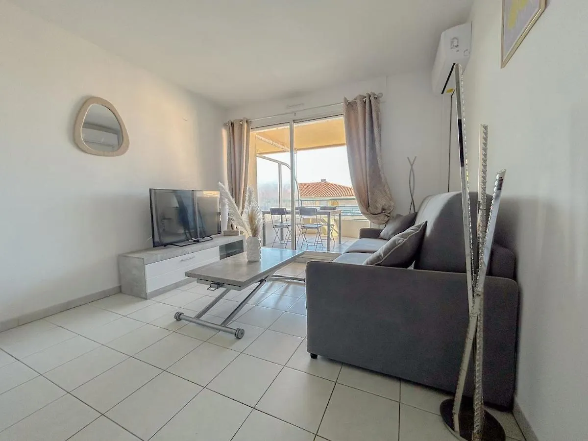 Апартаменты Frejus 2 Pieces Avec Terrasse, Proche Des Plages Франция
