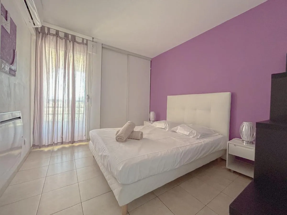 Apartment Frejus 2 Pieces Avec Terrasse, Proche Des Plages